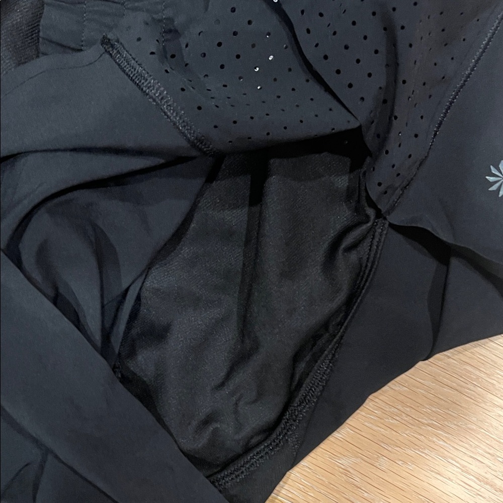 Athleta NWT hustle 3” short size 3x - Picture 6 of 8